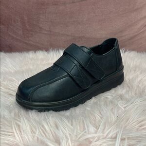 Elegant Black Moccasins for Women